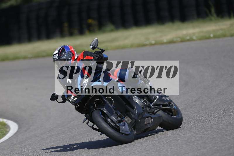 /21 17.06.2026  Ducati Schweiz Track Warmup ADR/Gruppe blau/1